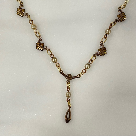 Sadie Green Dainty Dangle Necklace - Picture 8 of 8